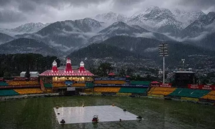 धर्मशाला में छाए काले बादल, ODI सीरीज से के पहले मुकाबले में आई बुरी खबर, कितने प्रतिशत है बारिश होने की संभावना?