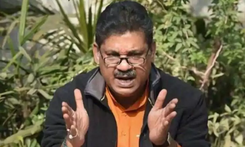 BJP सरकार असली मुद्दों से ध्यान हटाकर विपक्षी दलों पर सिर्फ कार्रवाइयां... कीर्ति आजाद ने बंगाल सरकार पर लगाए गंभीर आरोप BJP सरकार असली मुद्दों से ध्यान हटाकर विपक्षी दलों पर सिर्फ कार्रवाइयां... कीर्ति आजाद ने बंगाल सरकार पर लगाए गंभीर आरोप