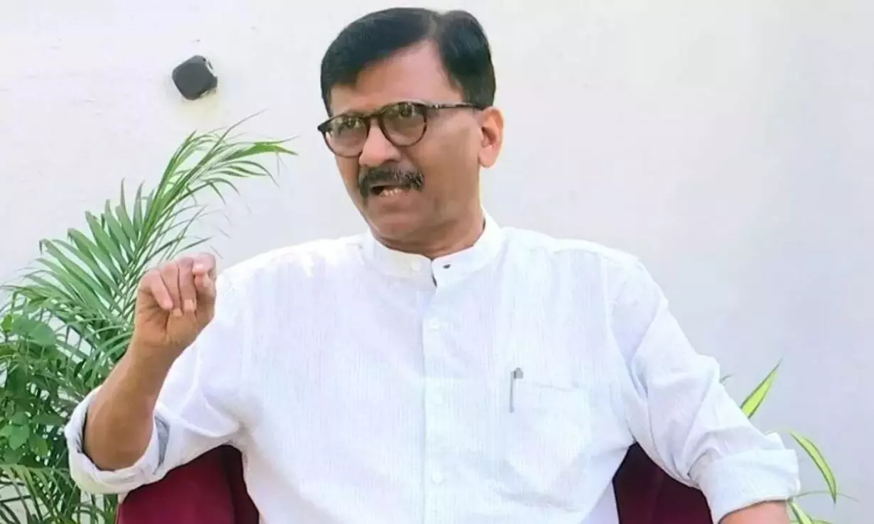 महाराष्ट्र CM ने कांग्रेस को बताया था डूबता हुआ जहाज, संजय राउत ने BJP पर किया जोरदार हमला महाराष्ट्र CM ने कांग्रेस को बताया था डूबता हुआ जहाज, संजय राउत ने BJP पर किया जोरदार हमला