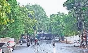 प्री मानसून का असर, एसी और कूलर की मांग घटी, मौसम का मिजाज हुआ ठंडा प्री मानसून का असर, एसी और कूलर की मांग घटी, मौसम का मिजाज हुआ ठंडा