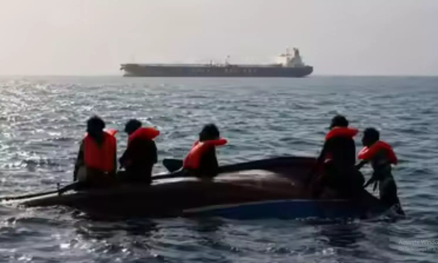 भारतीय नाविकों के रेस्क्यू ऑपरेशन में अमेरिका की भूमिका, सेंट्रल कमांड ने अभियान पर दी जानकारी