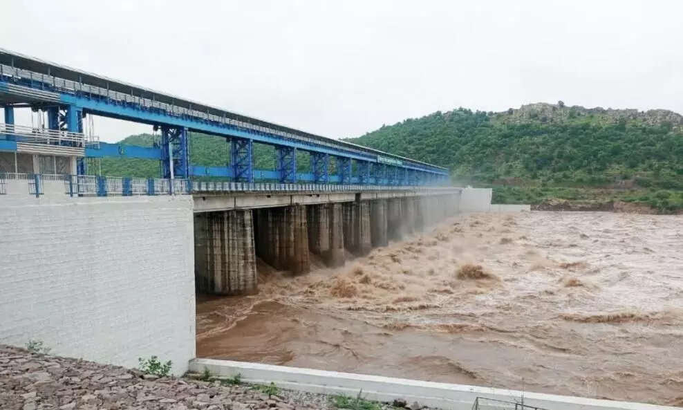 छतरपुर के क्षतिग्रस्त तरपेड बांध की 80 लाख में से होगी मरम्मत छतरपुर के क्षतिग्रस्त तरपेड बांध की 80 लाख में से होगी मरम्मत