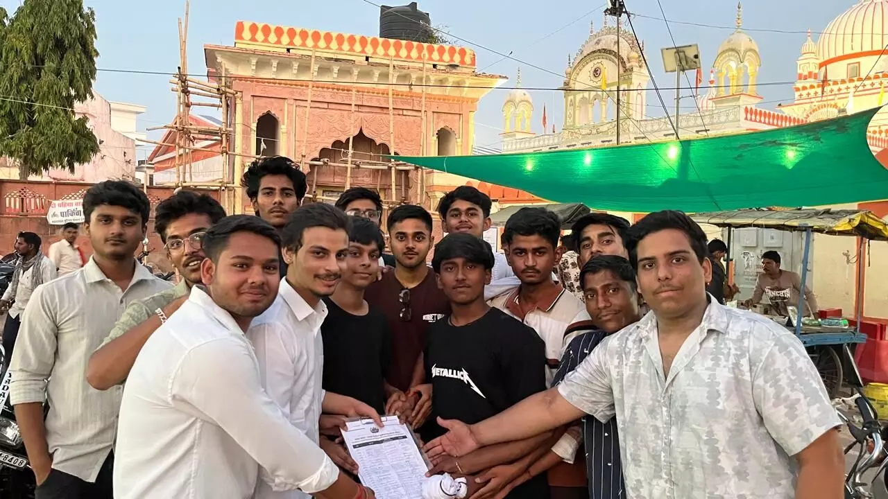 पन्ना में स्वास्थ्य सुविधाओं को मजबूत करने की मांग को मिला जनसमर्थन, सजग युवा एसोसिएशन के हस्ताक्षर अभियान में 200 से अधिक नागरिकों ने लिया हिस्सा