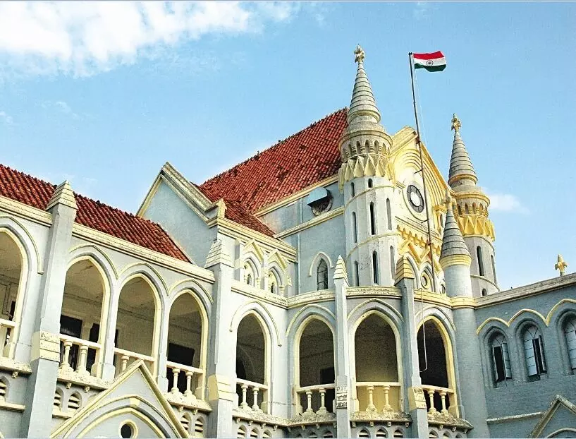 आवासीय पट्टे पर बनाया शॉपिंग कॉम्प्लेक्स रिकॉर्ड ही गायब, हाई कोर्ट ने मांगा जवाब