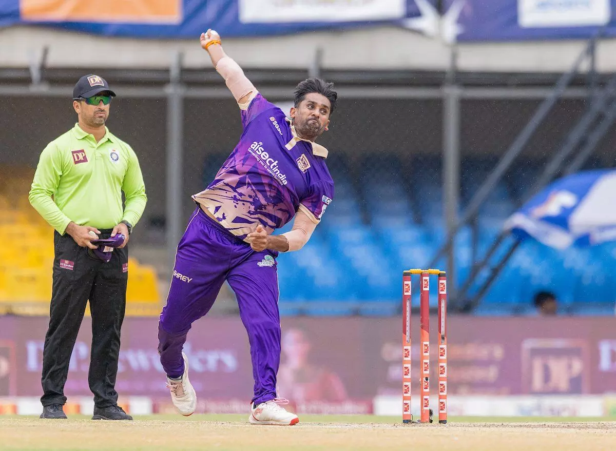 रॉयल निमाड़ ईगल्स ने बनाई MPL 2026 फाइनल में जगह