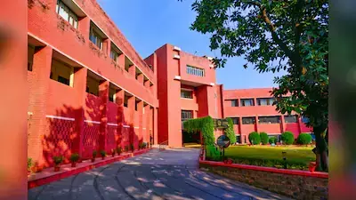 आईआईएमसी में सरकारी जनसंपर्क का पाठ पढ़ेंगे डीजीआईपीआर 91अफसर, खर्च करने दी मंजूरी