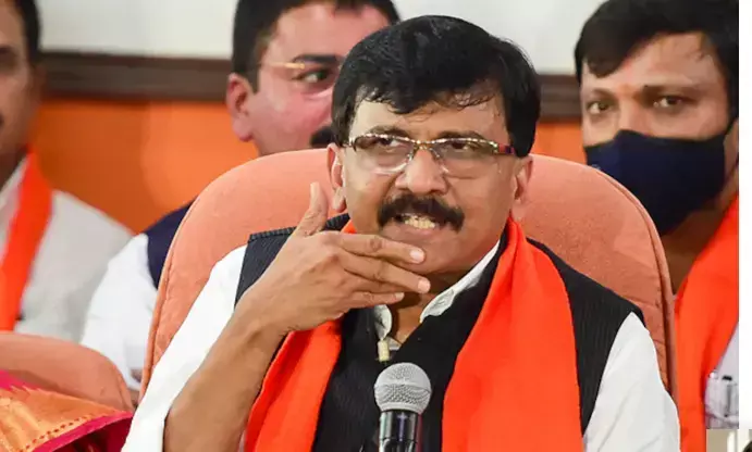 राम मंदिर दान विवाद में नया मोड़, संजय राऊत ने उठाए 4 किलो चांदी की ईंट गायब होने के सवाल
