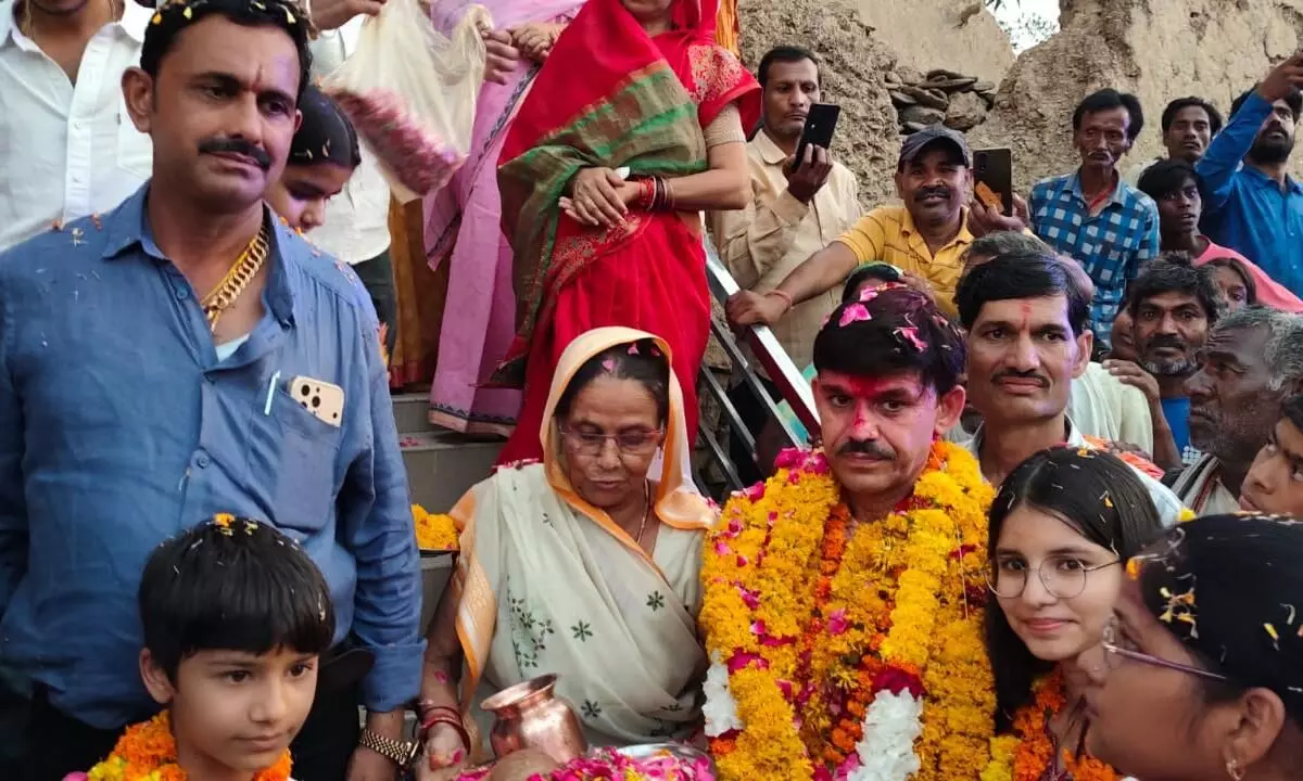 वेयरहाउसिंग कॉर्पोरेशन अध्यक्ष संजय नगायच का पवई में ऐतिहासिक स्वागत