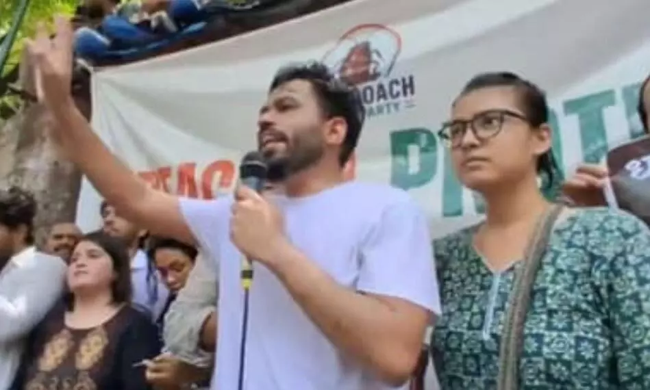 भाजपा सिर्फ सांसदों और विधायकों की... महाराष्ट्र पेपर लीक पर भड़के अभिजीत दीपके