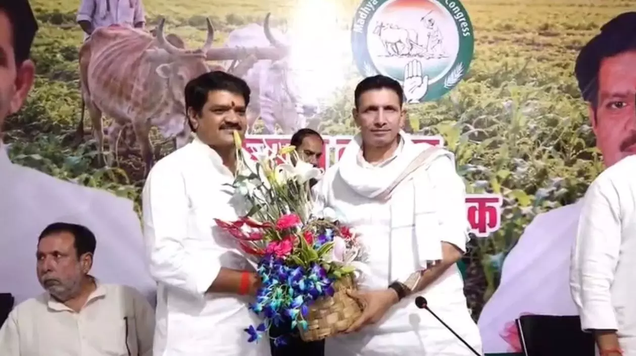 संगठन मजबूत करने कांग्रेस ने गांवों में उतारे किसान न्याय योद्धा, हर गांव में होंगी 5 किसानों की नियुक्ति संगठन मजबूत करने कांग्रेस ने गांवों में उतारे किसान न्याय योद्धा, हर गांव में होंगी 5 किसानों की नियुक्ति