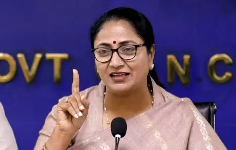 दिल्ली में 50% कर्मचारियों के लिए WFH लागू करने का ऐलान, पार्किंग शुल्क बढ़कर होगा दोगुना दिल्ली में 50% कर्मचारियों के लिए WFH लागू करने का ऐलान, पार्किंग शुल्क बढ़कर होगा दोगुना