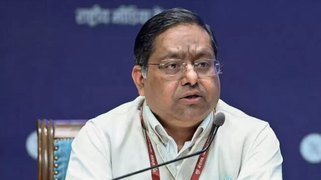 पाकिस्तान में 125 साल पुराना गुरुद्वारा तोड़ने पर भड़का भारत, विदेश मंत्रालय ने शहबाज सरकार को लगाई फटकार पाकिस्तान में 125 साल पुराना गुरुद्वारा तोड़ने पर भड़का भारत, विदेश मंत्रालय ने शहबाज सरकार को लगाई फटकार