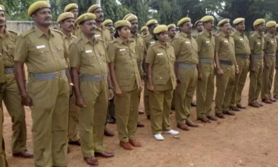 आबकारी आरक्षकों के पदों पर अब होमगार्ड सैनिकों को 15 प्रतिशत मिलेगा आरक्षण आबकारी आरक्षकों के पदों पर अब होमगार्ड सैनिकों को 15 प्रतिशत मिलेगा आरक्षण