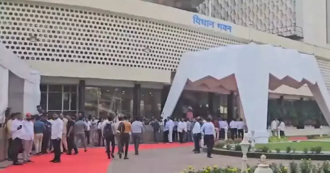 महाराष्ट्र विधानसभा में गूंजा किसानों की आत्महत्या का मुद्दा, नाना पटोले ने सरकार को घेरा