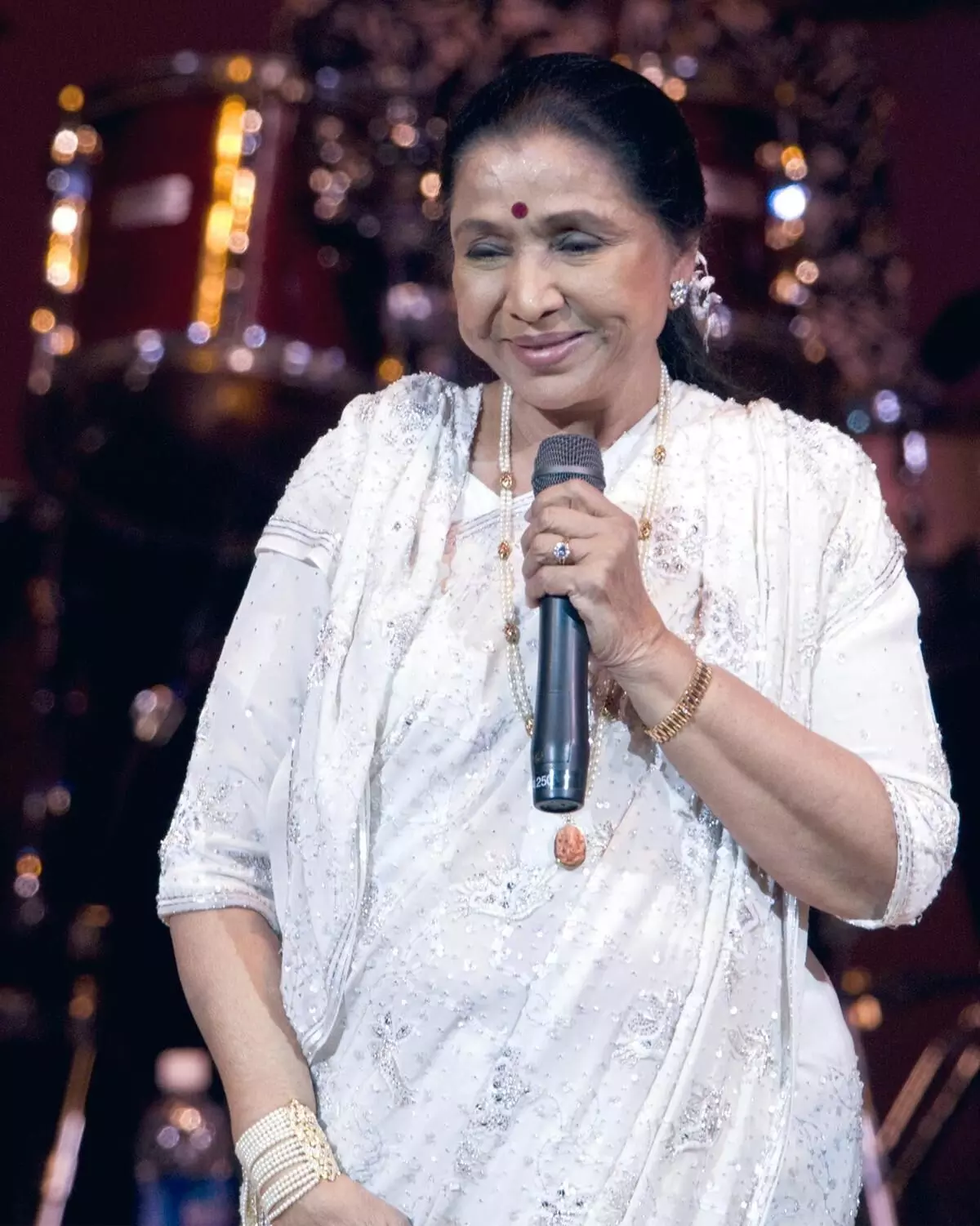 महाराष्ट्र में शुरू होगा स्वरसम्राज्ञी आशा भोसले संगीत जीवन गौरव पुरस्कार, विजेता कलाकार को मिलेंगे 10 लाख महाराष्ट्र में शुरू होगा स्वरसम्राज्ञी आशा भोसले संगीत जीवन गौरव पुरस्कार, विजेता कलाकार को मिलेंगे 10 लाख
