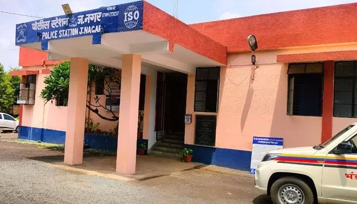 आठ लाख की नकली का खाद और कीटनाशक दवा जब्त आठ लाख की नकली का खाद और कीटनाशक दवा जब्त