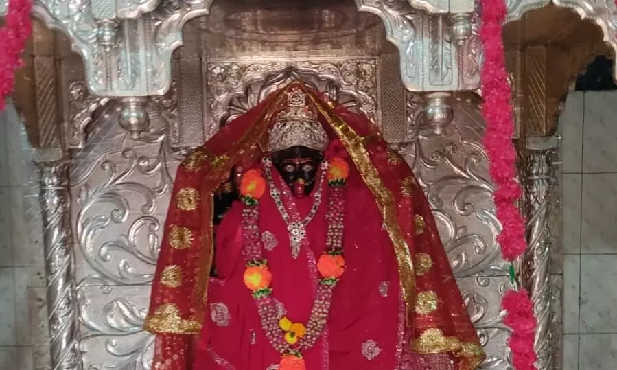 गाजीपुर काली मंदिर में एक माह के भीतर दूसरी बार चोरी, 30 लाख से ज्यादा की चांदी उखाड़ ले गए बदमाश गाजीपुर काली मंदिर में एक माह के भीतर दूसरी बार चोरी, 30 लाख से ज्यादा की चांदी उखाड़ ले गए बदमाश