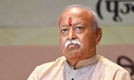 विपक्षी दलों के निशाने पर आरएसएस और VHP, आप नेता ने लगाए कई आरोप, मोहन भागवत का पहला बयान आया सामने