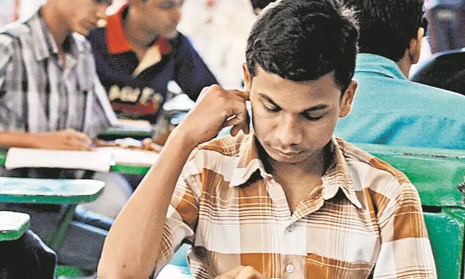 नीट-यूजी पुनर्परीक्षा में फिर बड़ी गड़बड़ी, फिजिक्स पेपर में दो सवाल गलत नीट-यूजी पुनर्परीक्षा में फिर बड़ी गड़बड़ी, फिजिक्स पेपर में दो सवाल गलत
