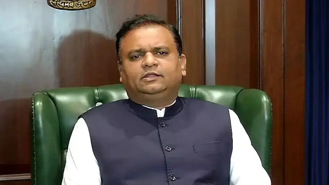 लंबित जवाबों पर सख्ती, नार्वेकर बोले- सवालों के जवाब में देरी करने वालों की तय होगी जिम्मेदारी