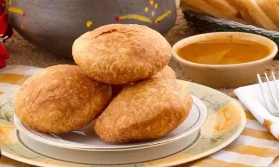 हर निवाले में खस्तापन और देसी स्वाद...आटे की कचौड़ी जीत लेगी पूरे परिवार का दिल, देखें रेसिपी