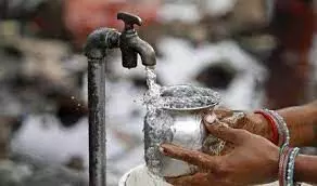 भंडारा के आयुध कॉलोनियों में दूषित जलापूर्ति से कर्मियों का स्वास्थ्य खतरे में भंडारा के आयुध कॉलोनियों में दूषित जलापूर्ति से कर्मियों का स्वास्थ्य खतरे में
