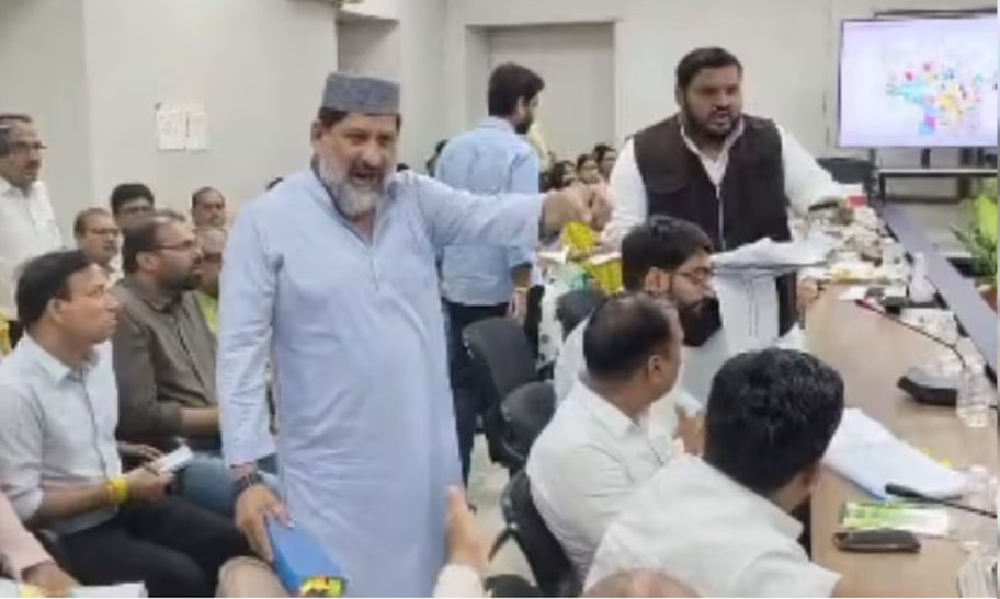 भोपाल मास्टर प्लान को लेकर दिशा की बैठक में विधायक-जनपद अध्यक्ष भिड़े, अध्यक्ष ने कहा - राजपूत हूं, बदमाशी भी कर लूंगा, बैठक छोड़ निकले दोनों विधायक