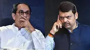 सफाई कर्मचारियों के मुफ्त घरों पर सियासत, फडणवीस का पूर्व की उद्धव सरकार पर आरोप सफाई कर्मचारियों के मुफ्त घरों पर सियासत, फडणवीस का पूर्व की उद्धव सरकार पर आरोप