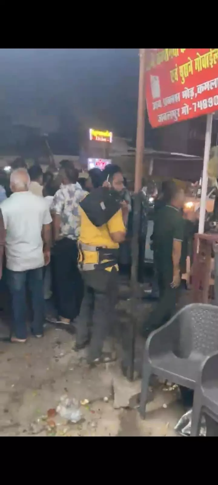 जय प्रकाश नगर अधारताल में भीषण सड़क हादसा, 6 लोग घायल जय प्रकाश नगर अधारताल में भीषण सड़क हादसा, 6 लोग घायल
