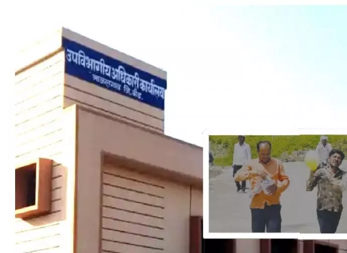 पगडंडी की मांग को लेकर दो किसानों ने किया आत्मदाह का प्रयास, पुलिस की सतर्कता से टला बड़ा हादसा पगडंडी की मांग को लेकर दो किसानों ने किया आत्मदाह का प्रयास, पुलिस की सतर्कता से टला बड़ा हादसा
