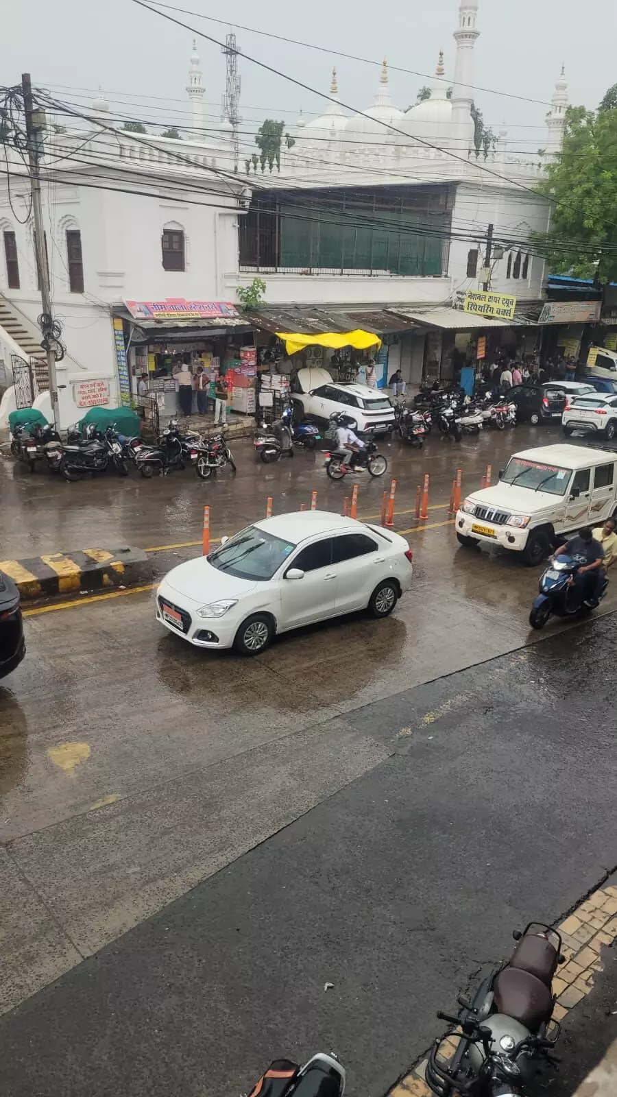 जबलपुर में हुई राहत की बारिश जबलपुर में हुई राहत की बारिश