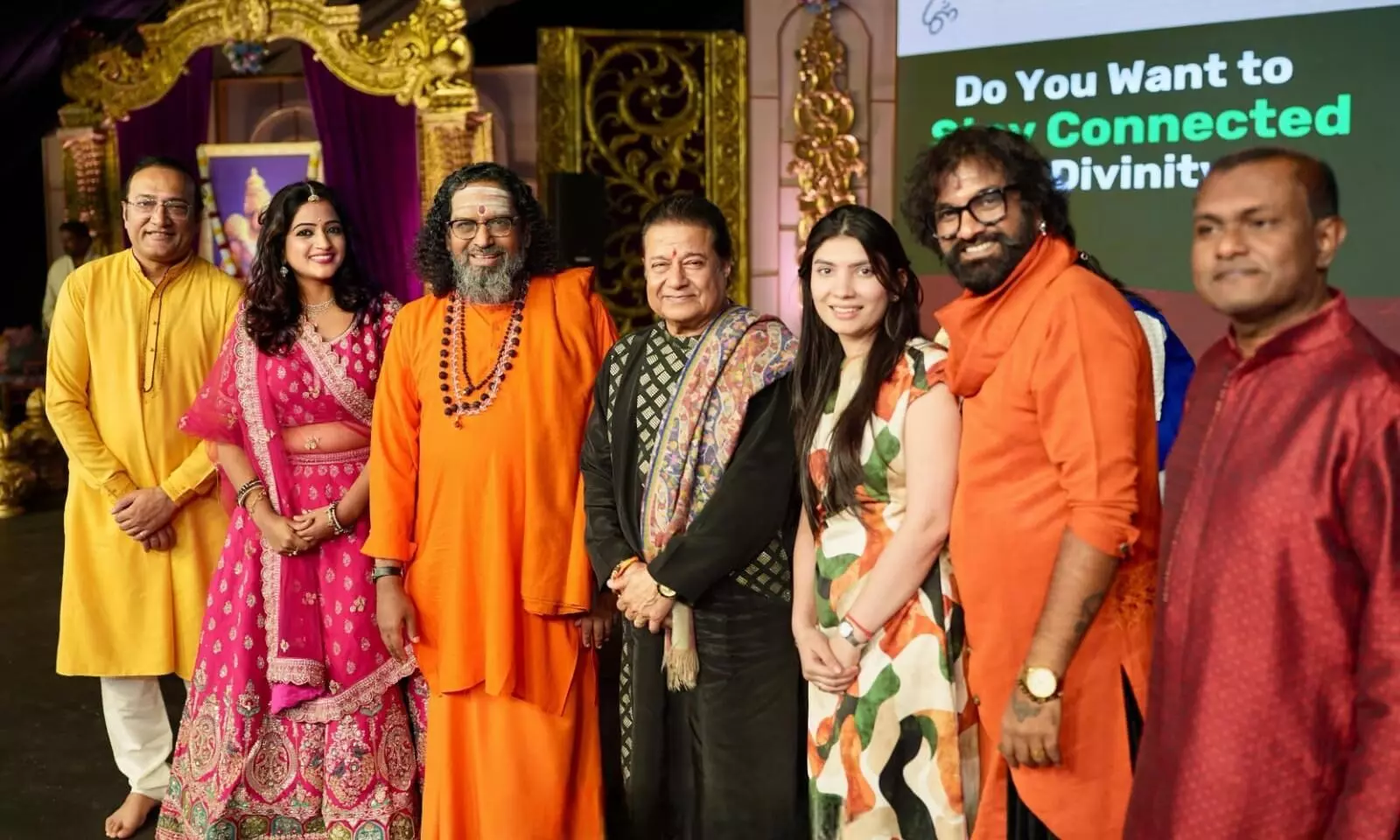 चिन्मय मिशन के 75वें अमृत महोत्सव में दक्षिण अफ्रीका में गूंजा हनुमान चालीसा का सामूहिक पाठ, 17,000 श्रद्धालु हुए शामिल चिन्मय मिशन के 75वें अमृत महोत्सव में दक्षिण अफ्रीका में गूंजा हनुमान चालीसा का सामूहिक पाठ, 17,000 श्रद्धालु हुए शामिल