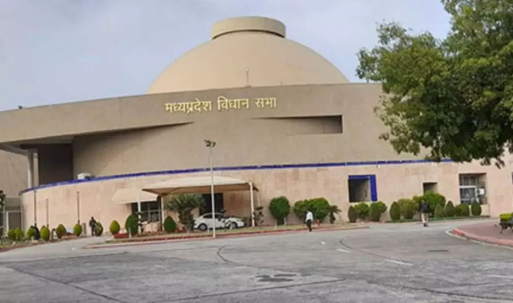 विधानसभा के इसी सत्र में लाया जा सकता है धनवंतरी स्वास्थ्य विधेयक, उज्जैन में होगी यूनिवर्सिटी विधानसभा के इसी सत्र में लाया जा सकता है धनवंतरी स्वास्थ्य विधेयक, उज्जैन में होगी यूनिवर्सिटी