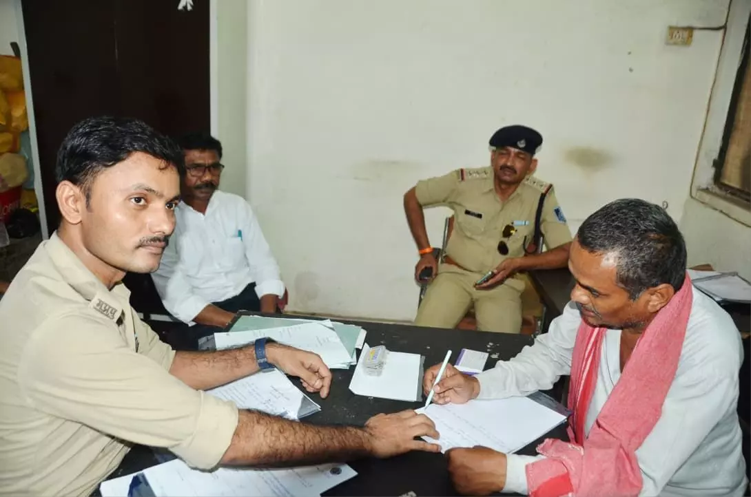 नाती के हाथों बाबा की हत्या, दादी घायल नाती के हाथों बाबा की हत्या, दादी घायल