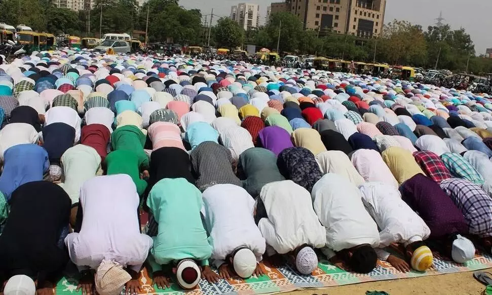 अयोध्या के संत ने लिखा राष्ट्रपति द्रौपदी मुर्मू को पत्र, भारत में नमाज पर प्रतिबंध लगाने की मांग की अयोध्या के संत ने लिखा राष्ट्रपति द्रौपदी मुर्मू को पत्र, भारत में नमाज पर प्रतिबंध लगाने की मांग की