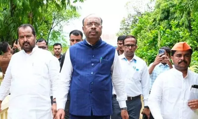 बावनकुले ने कहा - उद्धव ठाकरे का रामरक्षा पाठ दिखावा, राम के नाम पर वोट बैंक बनाने की कोशिश बावनकुले ने कहा - उद्धव ठाकरे का रामरक्षा पाठ दिखावा, राम के नाम पर वोट बैंक बनाने की कोशिश
