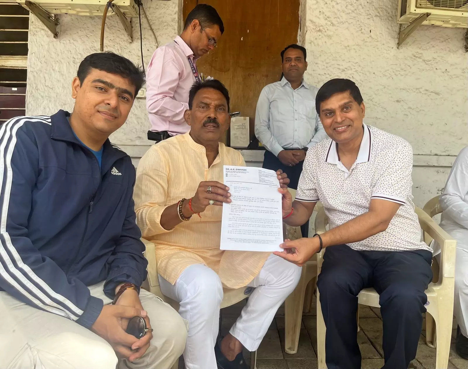 डॉ. ए.के. द्विवेदी के सुझावों की मंत्री तुलसी सिलावट ने की सराहना, अधिकारियों को दिए कार्रवाई के निर्देश डॉ. ए.के. द्विवेदी के सुझावों की मंत्री तुलसी सिलावट ने की सराहना, अधिकारियों को दिए कार्रवाई के निर्देश