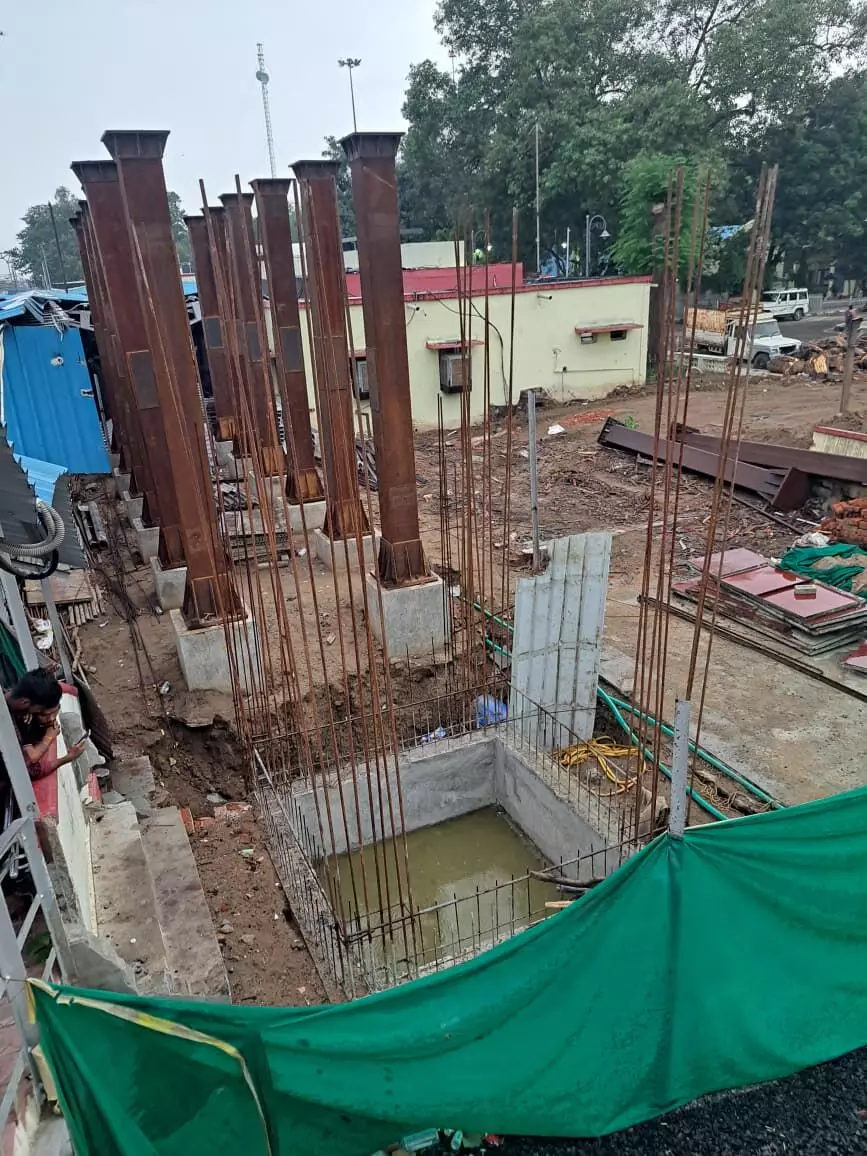 शहडोल में 2 साल 11 माह बाद भी लिफ्ट-एफओबी अधूरे शहडोल में 2 साल 11 माह बाद भी लिफ्ट-एफओबी अधूरे