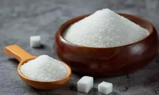 बारिश में आपकी चीनी भी गीली हो जाती है? अपनाएं ये आसान टिप, महीनों तक दिखेगा असर बारिश में आपकी चीनी भी गीली हो जाती है? अपनाएं ये आसान टिप, महीनों तक दिखेगा असर