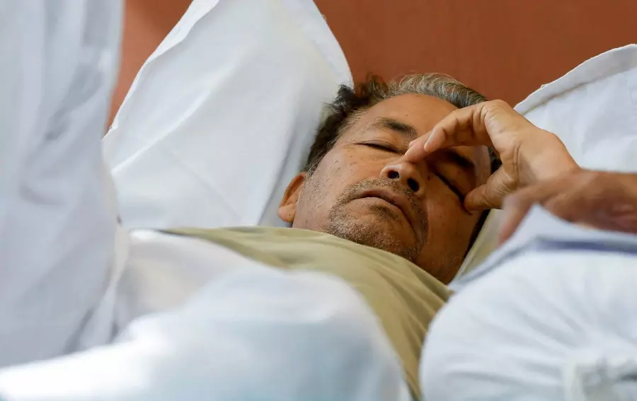 संसद मार्च से पहले सियासी पारा हाई, सोनम वांगचुक ने अनशन खत्म करने के लिए रखी शर्त संसद मार्च से पहले सियासी पारा हाई, सोनम वांगचुक ने अनशन खत्म करने के लिए रखी शर्त
