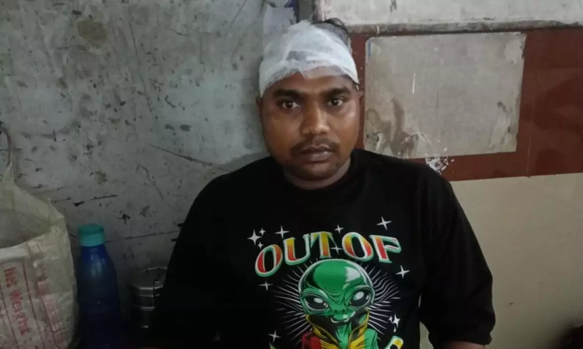 सुंगरहा वैष्णो देवी मंदिर के पास ऑटो चालक से मारपीट, 5 आरोपियों पर केस दर्ज सुंगरहा वैष्णो देवी मंदिर के पास ऑटो चालक से मारपीट, 5 आरोपियों पर केस दर्ज