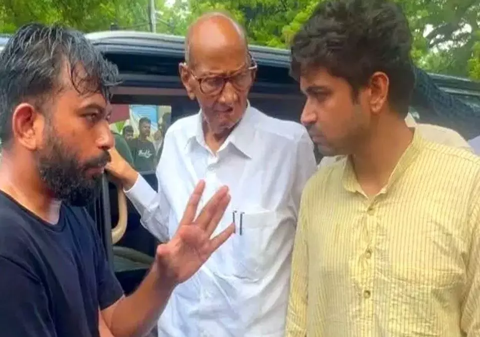 सीजेपी के आंदोलन को विपक्षी दलों के समर्थन का सिलसिला जारी, जंतर-मंतर पहुंचे शरद पवार सीजेपी के आंदोलन को विपक्षी दलों के समर्थन का सिलसिला जारी, जंतर-मंतर पहुंचे शरद पवार