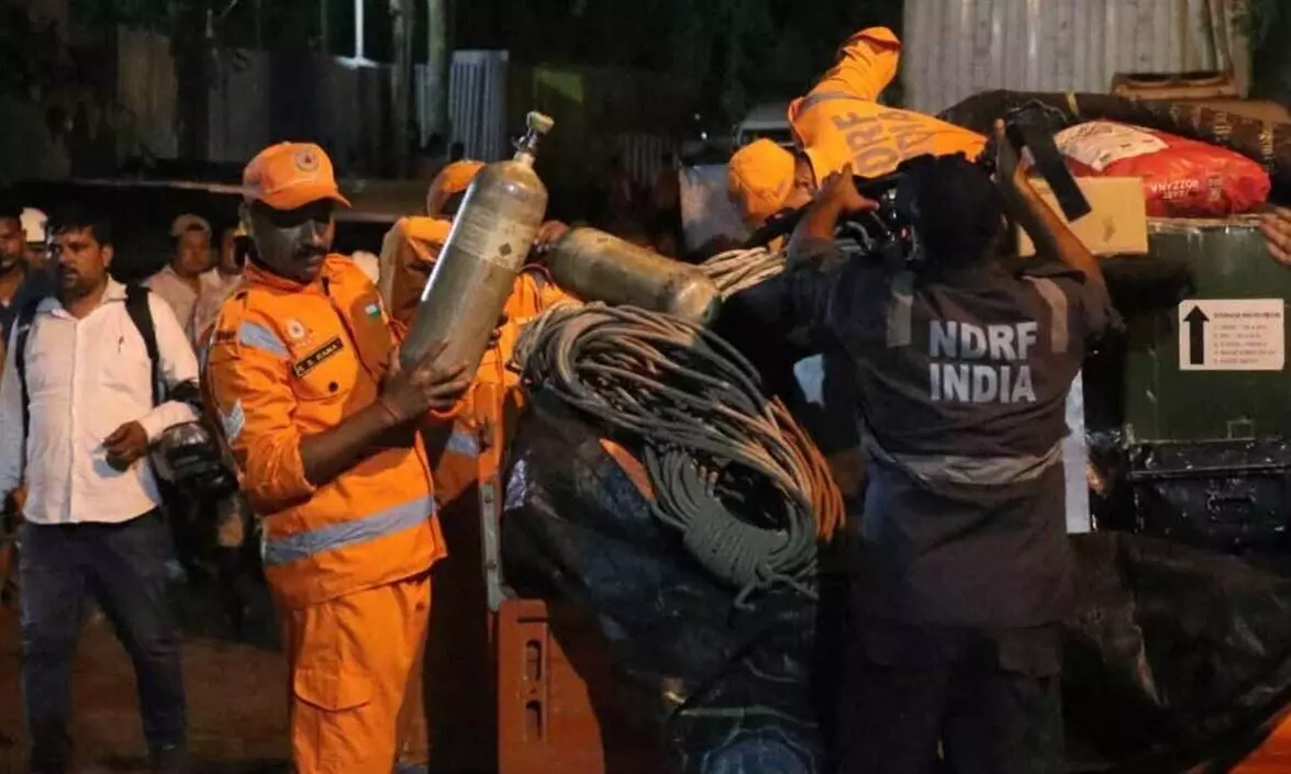 सिक्किम के नामची में हुए लैंडस्लाइड में 10 मजदूरों की मौत, टनल में मीथेन गैस लीक होने की आशंका, रेस्क्यू ऑपरेशन प्रभावित सिक्किम के नामची में हुए लैंडस्लाइड में 10 मजदूरों की मौत, टनल में मीथेन गैस लीक होने की आशंका, रेस्क्यू ऑपरेशन प्रभावित