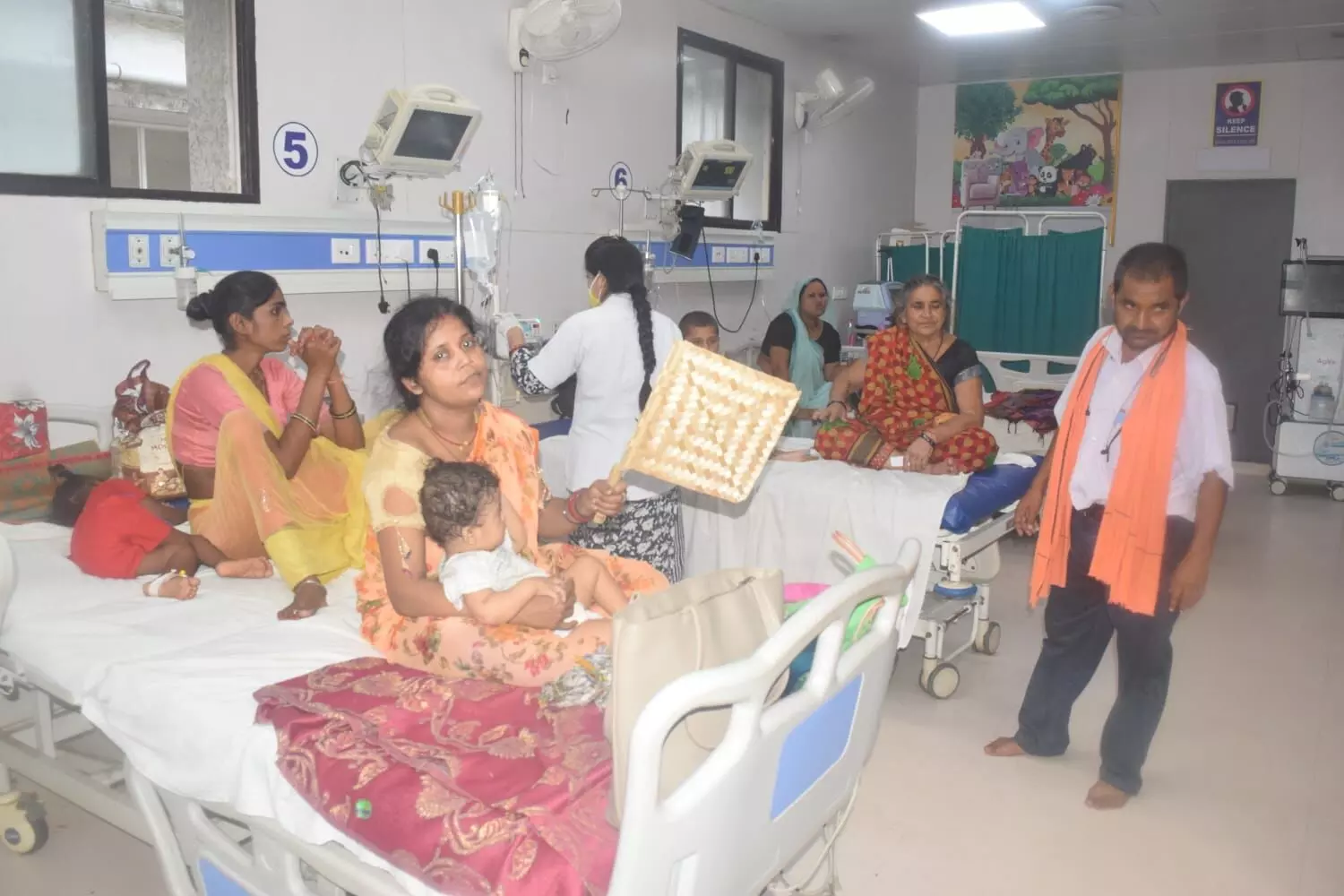 पीडियाट्रिक आईसीयू के २ एसी फेल