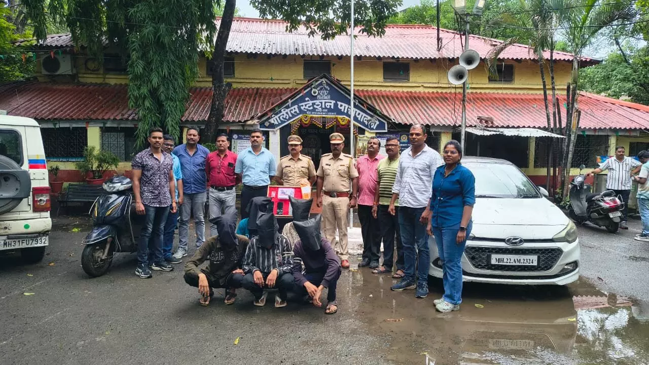 विरोधी गैंग पर फायरिंग करने वाले पांच आरोपी गिरफ्तार विरोधी गैंग पर फायरिंग करने वाले पांच आरोपी गिरफ्तार