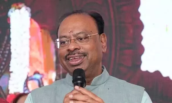बावनकुले ने कहा - कांग्रेस का पेपर लीक आंदोलन सिर्फ राजनीतिक नौटंकी, छात्रों के मुद्दे पर सियासत कर रही पार्टी बावनकुले ने कहा - कांग्रेस का पेपर लीक आंदोलन सिर्फ राजनीतिक नौटंकी, छात्रों के मुद्दे पर सियासत कर रही पार्टी