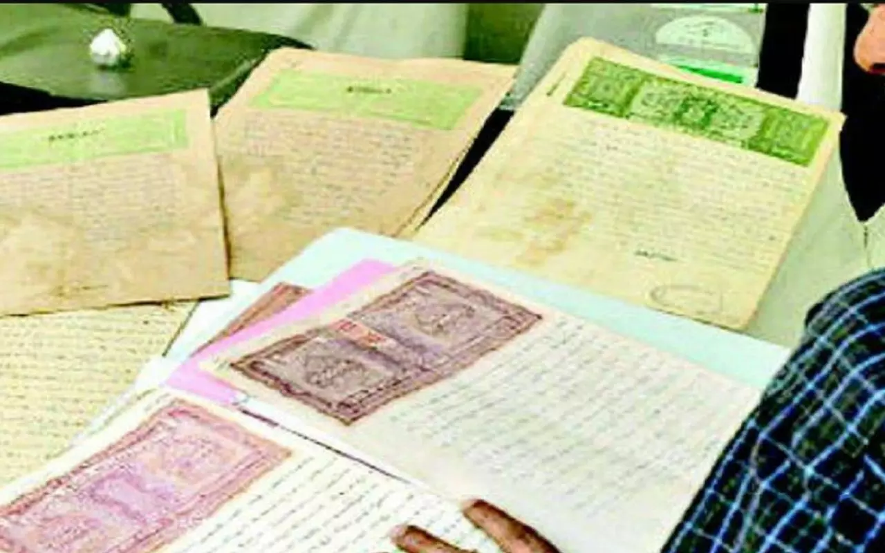 फर्जी दस्तावेज बनाकर हड़पी करीब साढ़े 18 हजार वर्गफुट जमीन, फिर बेची - 18 पर केस, 4 गिरफ्तार फर्जी दस्तावेज बनाकर हड़पी करीब साढ़े 18 हजार वर्गफुट जमीन, फिर बेची - 18 पर केस, 4 गिरफ्तार