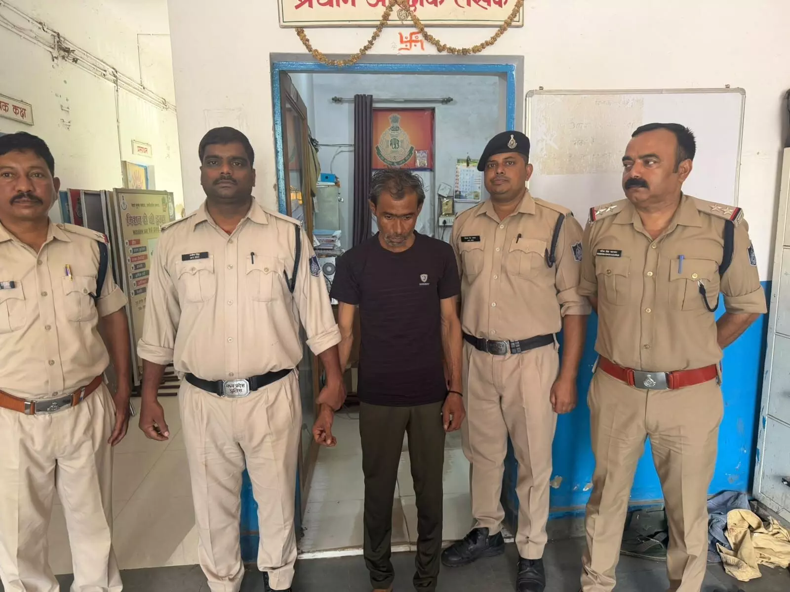 सलाखों के पीछे पहुंचा नाबालिग से रेप का आरोपी