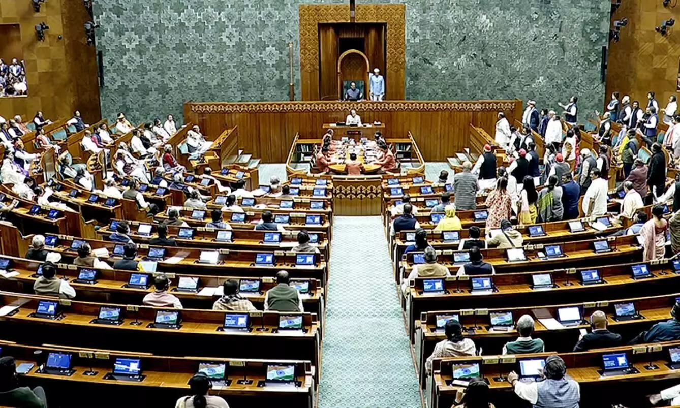 बिना हंगामे के एंटी पेपर लीक बिल पर कल होगी चर्चा? सत्तापक्ष और विपक्ष में तालमेल के लिए स्पीकर और फ्लोर लीडर्स के बीच हुई बात