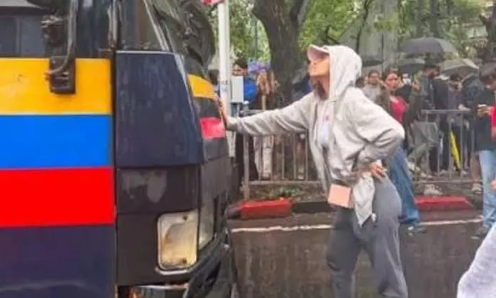 कंगाना रनौत की जेनरेशन गटर वाली प्रतिक्रिया पर बवाल, छात्र आंदोलन के दौरान वायरल गर्ल ने किया पलटवार